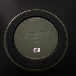 Yeti Dog Bowl Forest Green 64oz